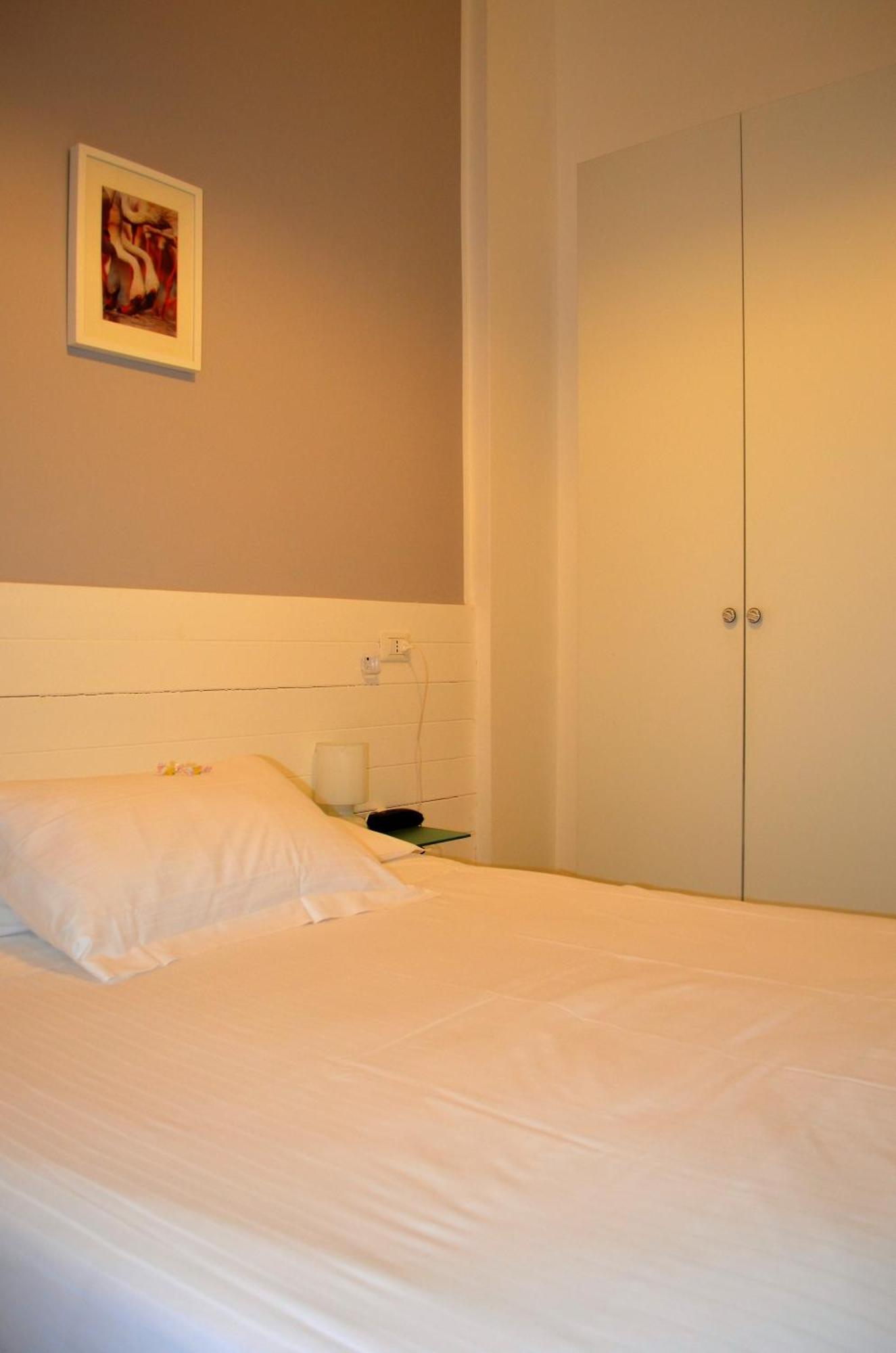 Hotel Spot Varazze Oda fotoğraf